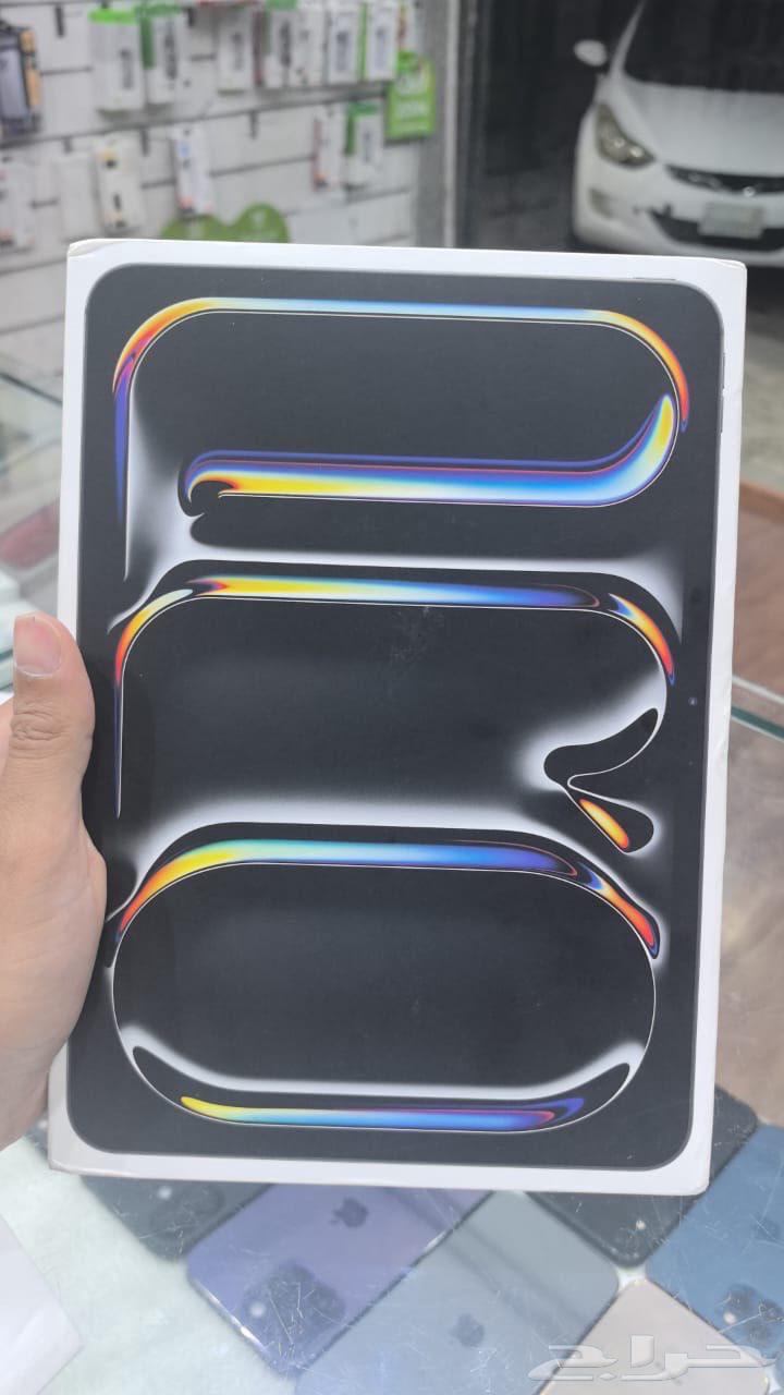 ايباد m4 برو64536864603649110