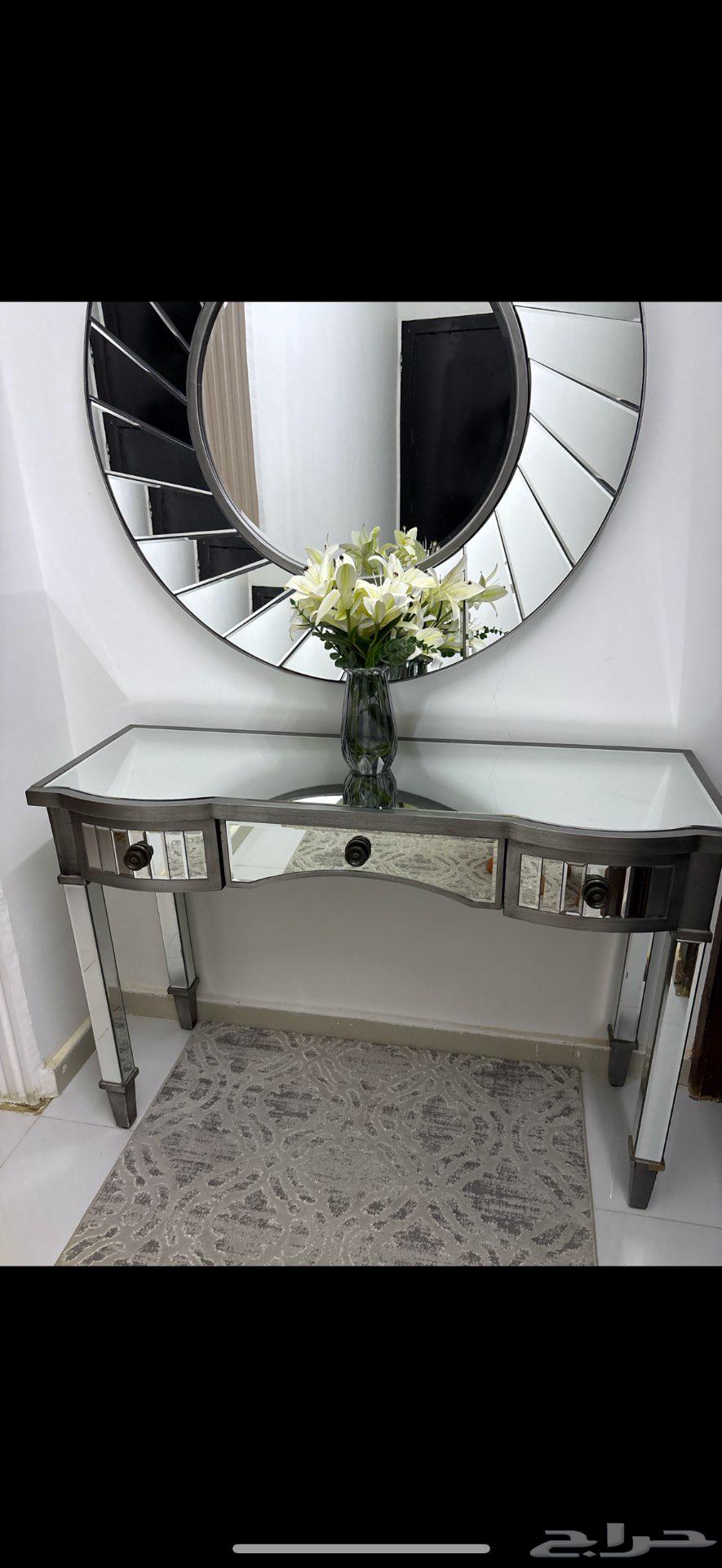 اثاث للبيع بحالة جيدة جدا64540751549698110