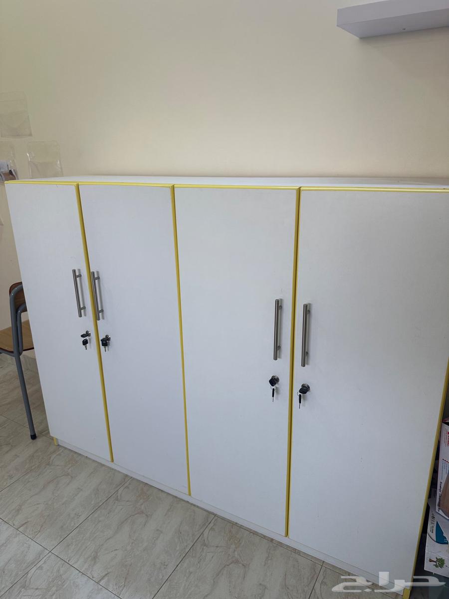 متوفر لدي مكتب و ادراج شبة جديدة64536446153859112