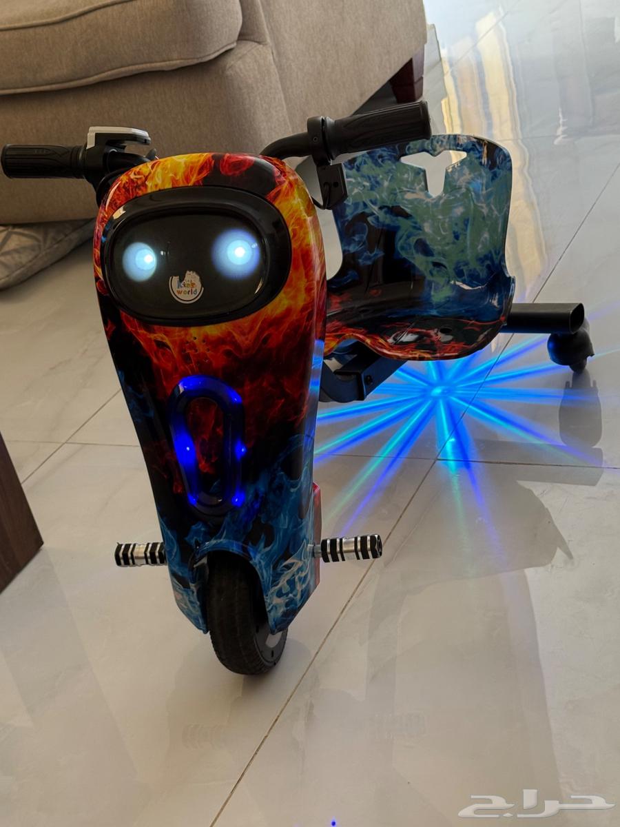 لعبة سكوتر كهربائي مستعمل اسبوعين فقط.64536822901761110