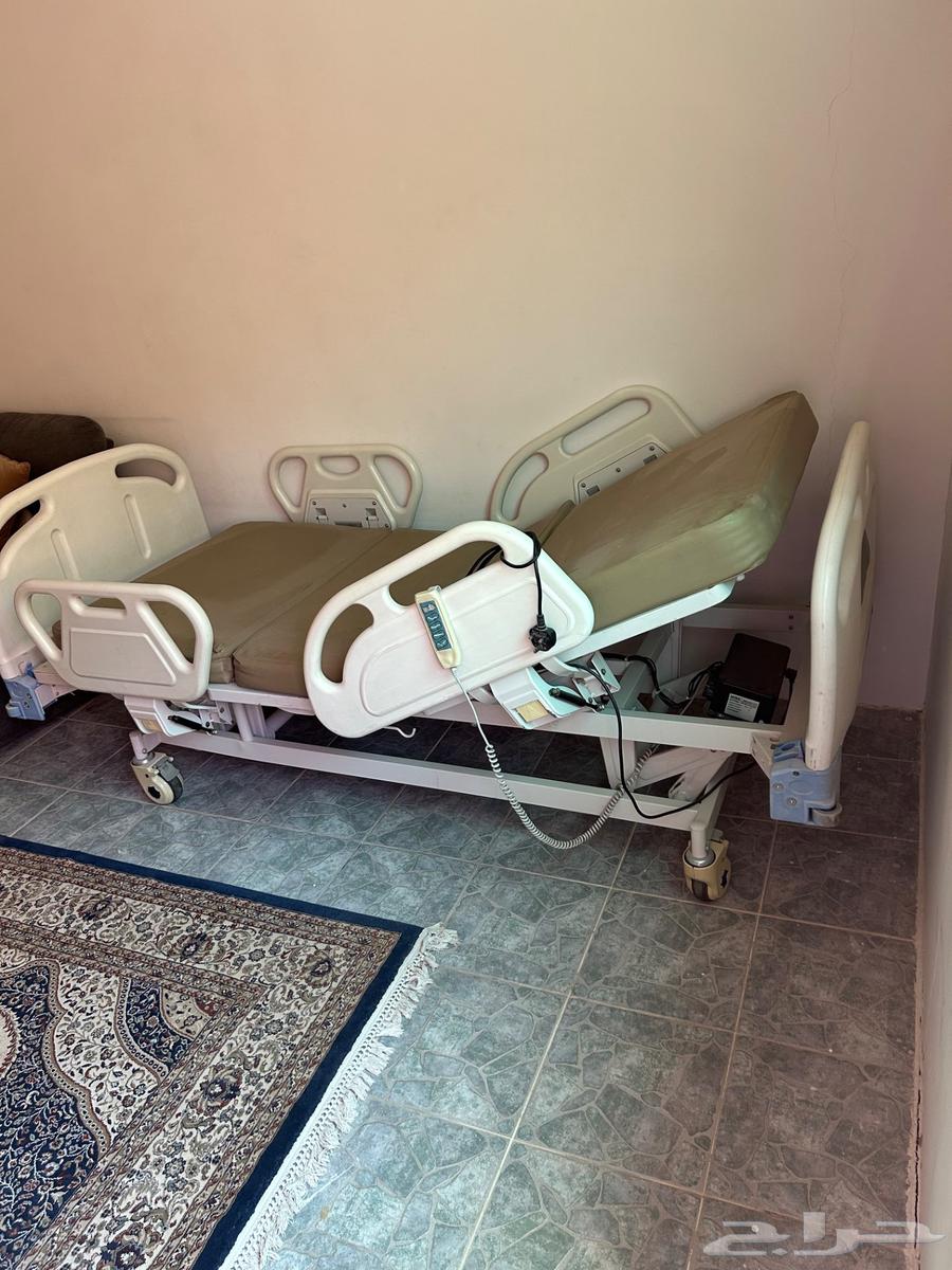 سرير طبي مع المرتبة بريموت64537449650306111