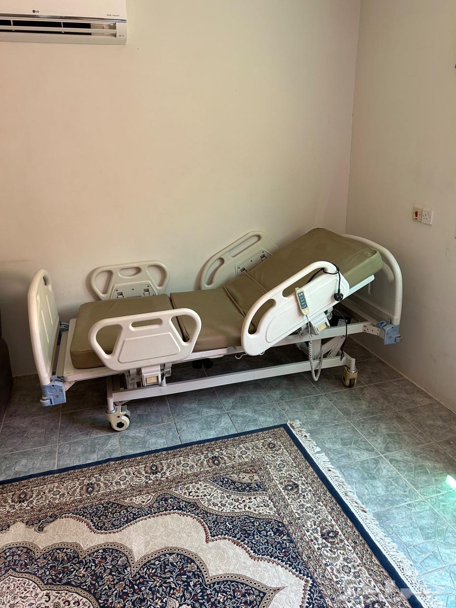 سرير طبي مع المرتبة بريموت64537449650306110