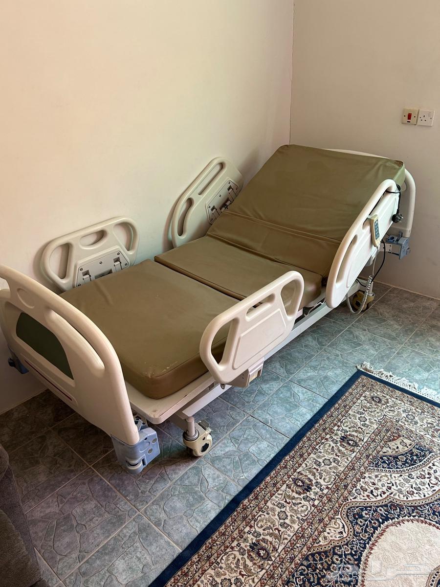 سرير طبي مع المرتبة بريموت64537449650306112