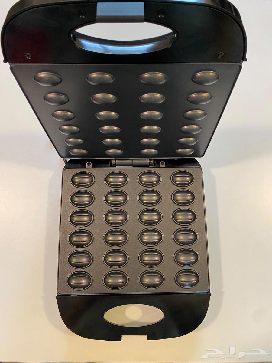 Walnut Maker from Home Elite64537993838082111