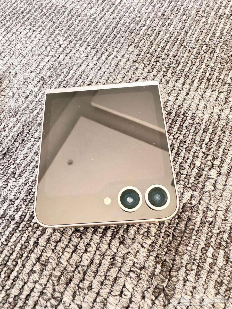 جالكسي زد فلب 6 ذاكرة 512 قيقا64538817756547110