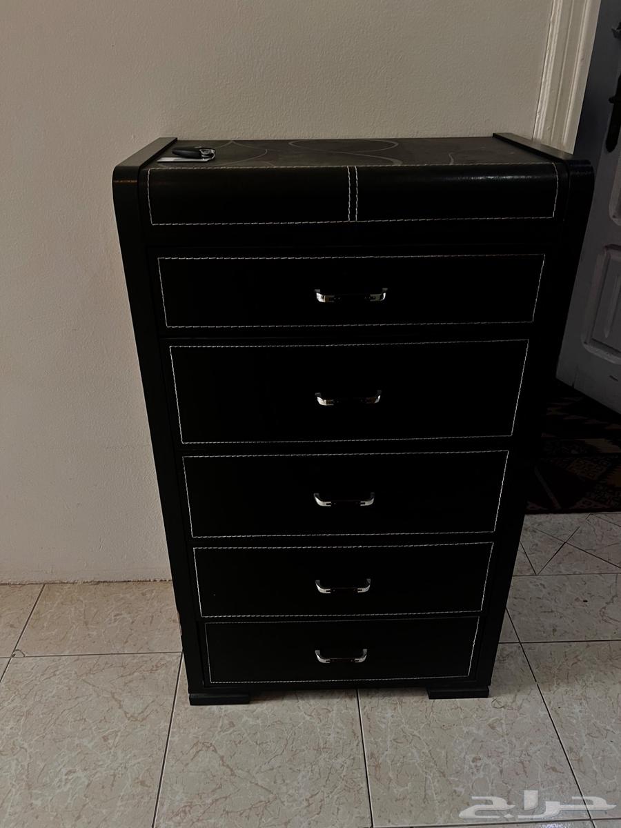 بنقل وعندي اثاث نظيف للبيع غسالة طابعة دولاب64540623901058111