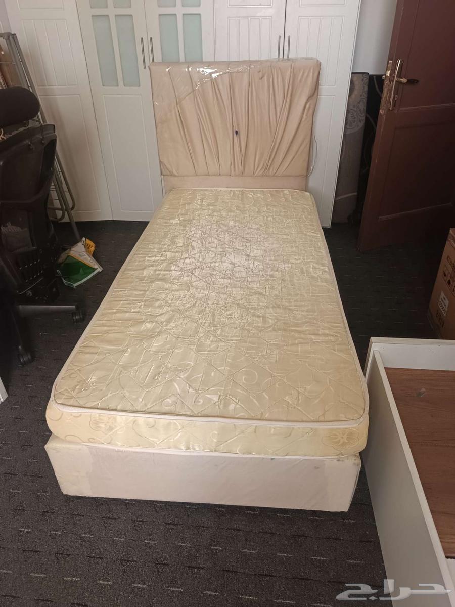 دولاب وسرير فرد واحد وقطع المونتال للمطبخ64540879449345110