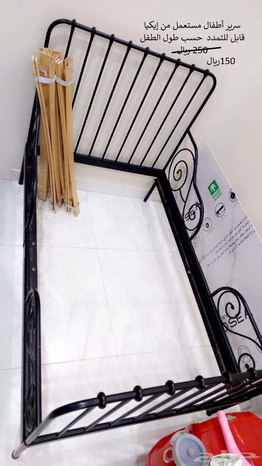 فريزر أفقي مستعمل وسرير أطفال مستعمل من اكيا قابل للتمدد64414315781123111