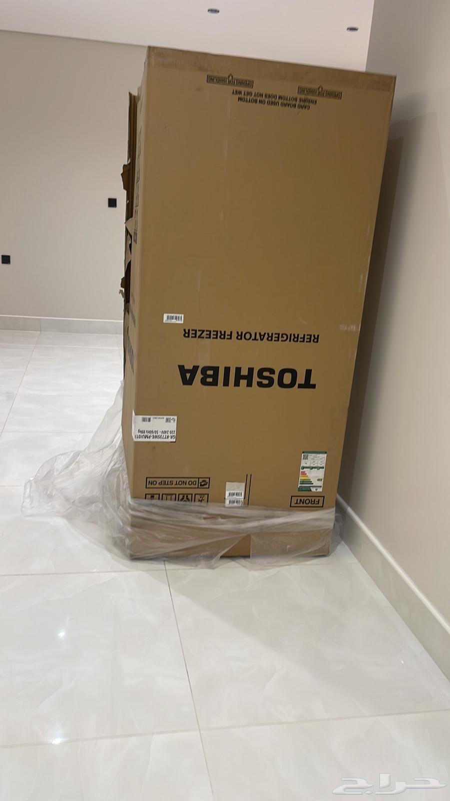 ثلاجة توشيبا جديده لم تستخدم 19 6 قدم64537742712449111