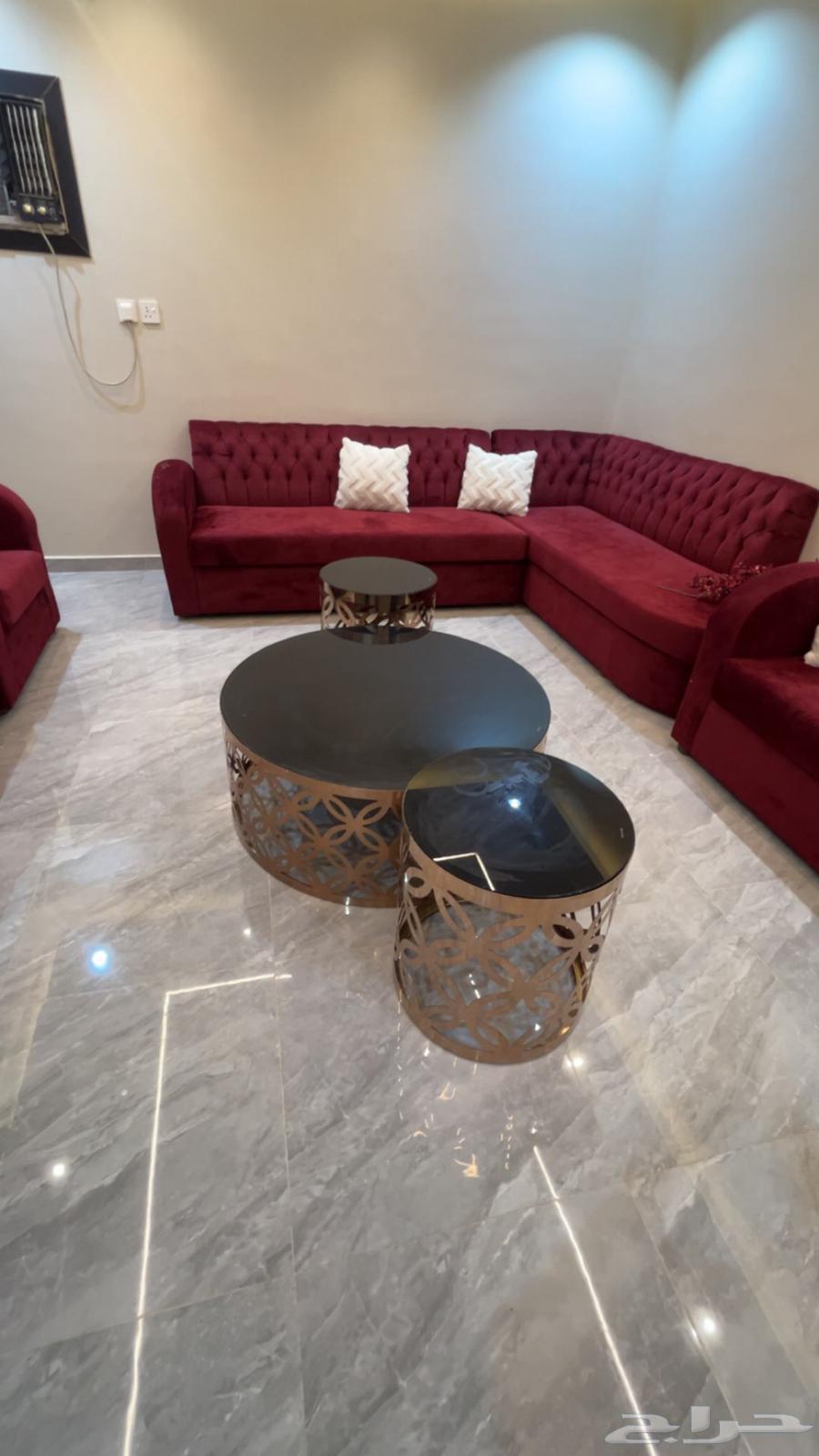 اثاث مستعمل للبيع كنب وطاولات64541364505475110