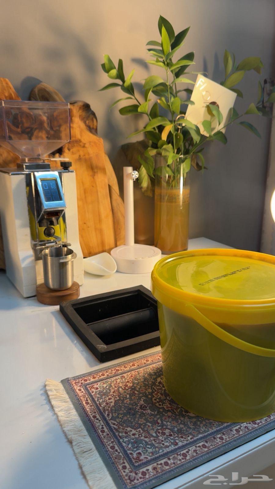 Date syrup, fresh batch from factory64542714657921110