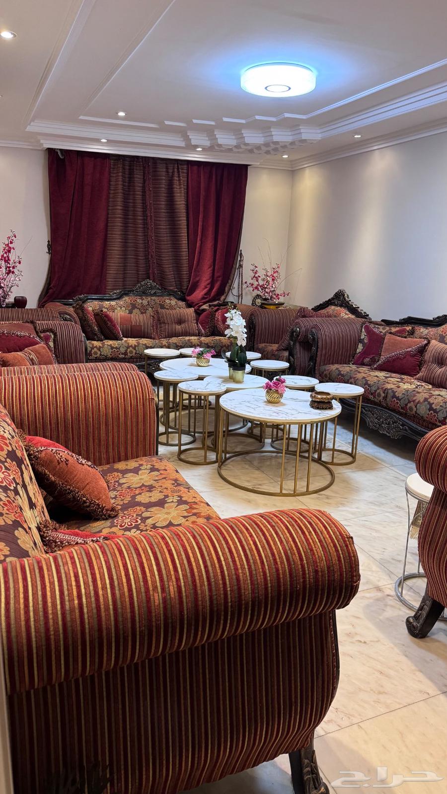 Sofas64543210577666114