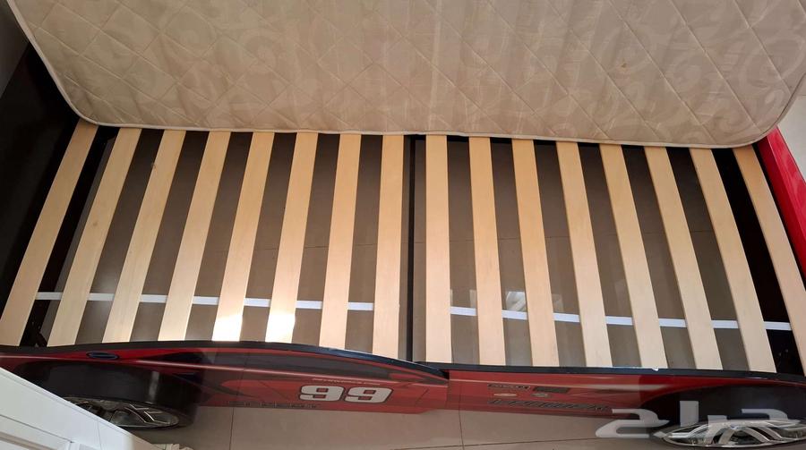 سرير بتصميم سيارة ستانلي مع مرتبة64539556828161111