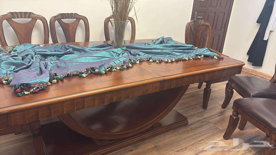 Dining room set with wood table and large and small buffet, 8 chairs64539044900353112