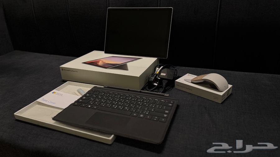 Microsoft Surface Pro 764543803583490110