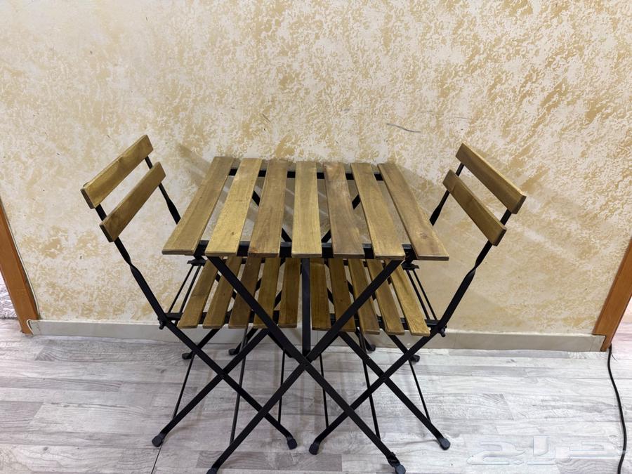 Garden table with surface64537338137347110