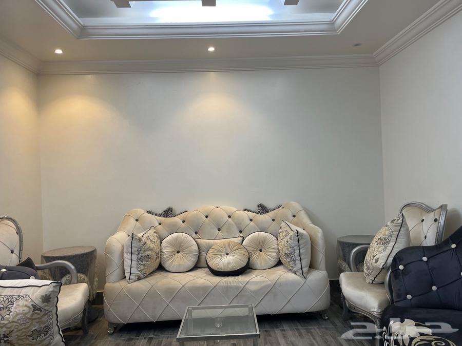 بيع اثاث كنب 4كراسي  3كنبات طويلة  الكنب بحالة جيدة64538850467075110