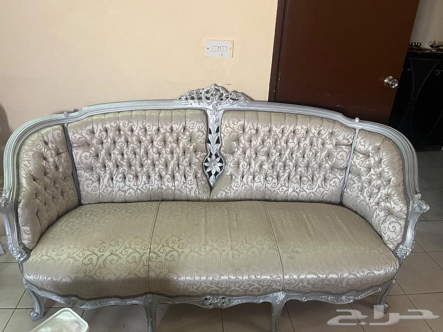 غرفة ضيوف جيدة تتسع 8 اشخاص64540152685442112