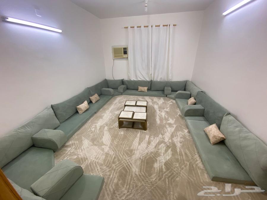 Excellent condition floor set64542246563074110