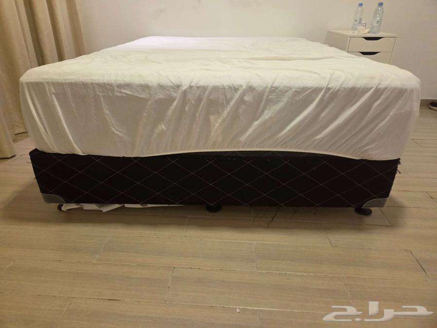 Two beds - two boxes .. and a bed64543817980931113