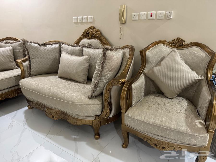 كنب ضيوف للبيع مع ستارة64543139385858111