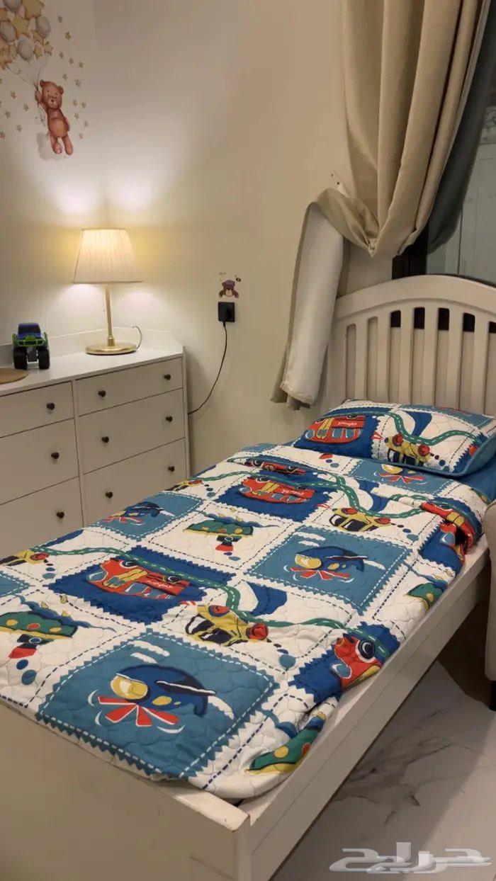 سرير نفر ونص ب 150 ريال64546268835458111