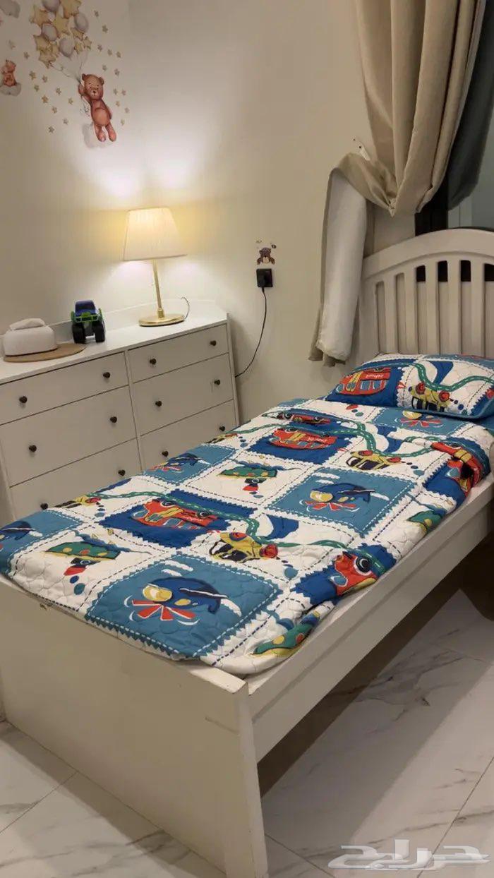 سرير نفر ونص ب 150 ريال64546268835458110