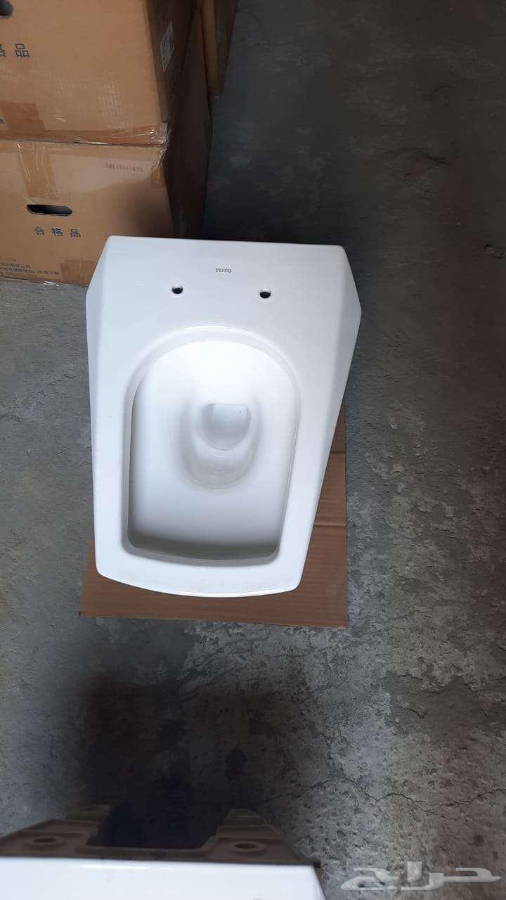 كراسي حمام و اغطية كراسي و شطافة كلها فاخرة و جديدة64546253421825110