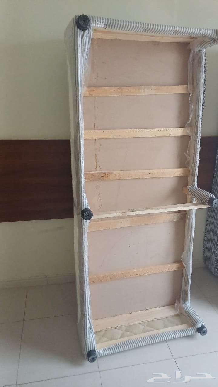 متاح اغراض فندقيه عدد 700 سرير حالتها جيده واغراض آخري64549528444418110