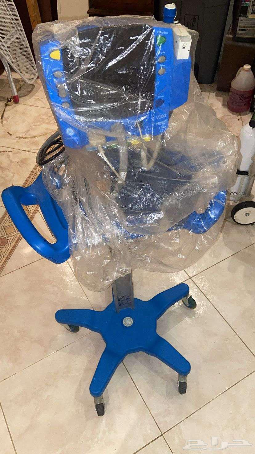 جهاز قياس الضغط والقلب وانبوب اكسجين64548631527809111