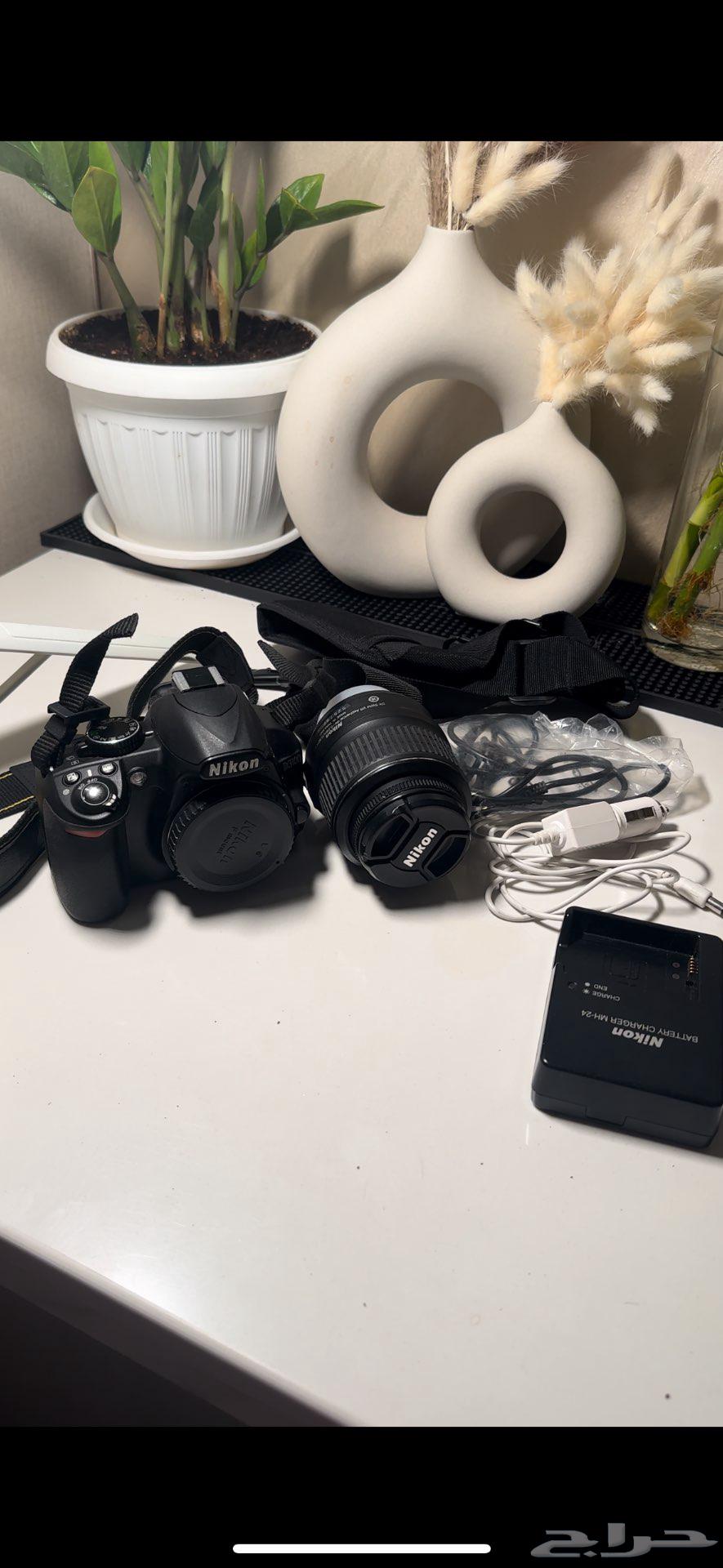 Nikon 3100 camera with lighting setup that speaks for itself64552320429698113