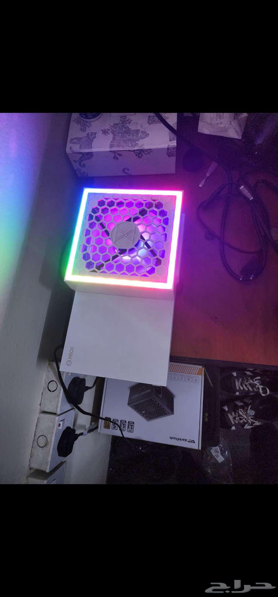 Xbox Series S in very excellent condition with strong RGB fan and controller64532409858819112