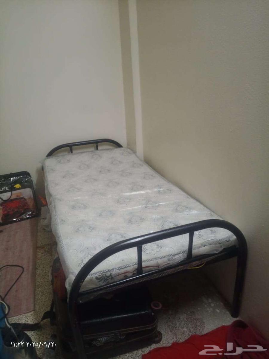 Bed and mattress in new condition64546314793474110