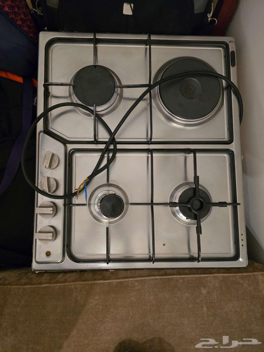 سطح بلت ان غاز و كهرباء ايطالي 60 سم البا64548786665091112