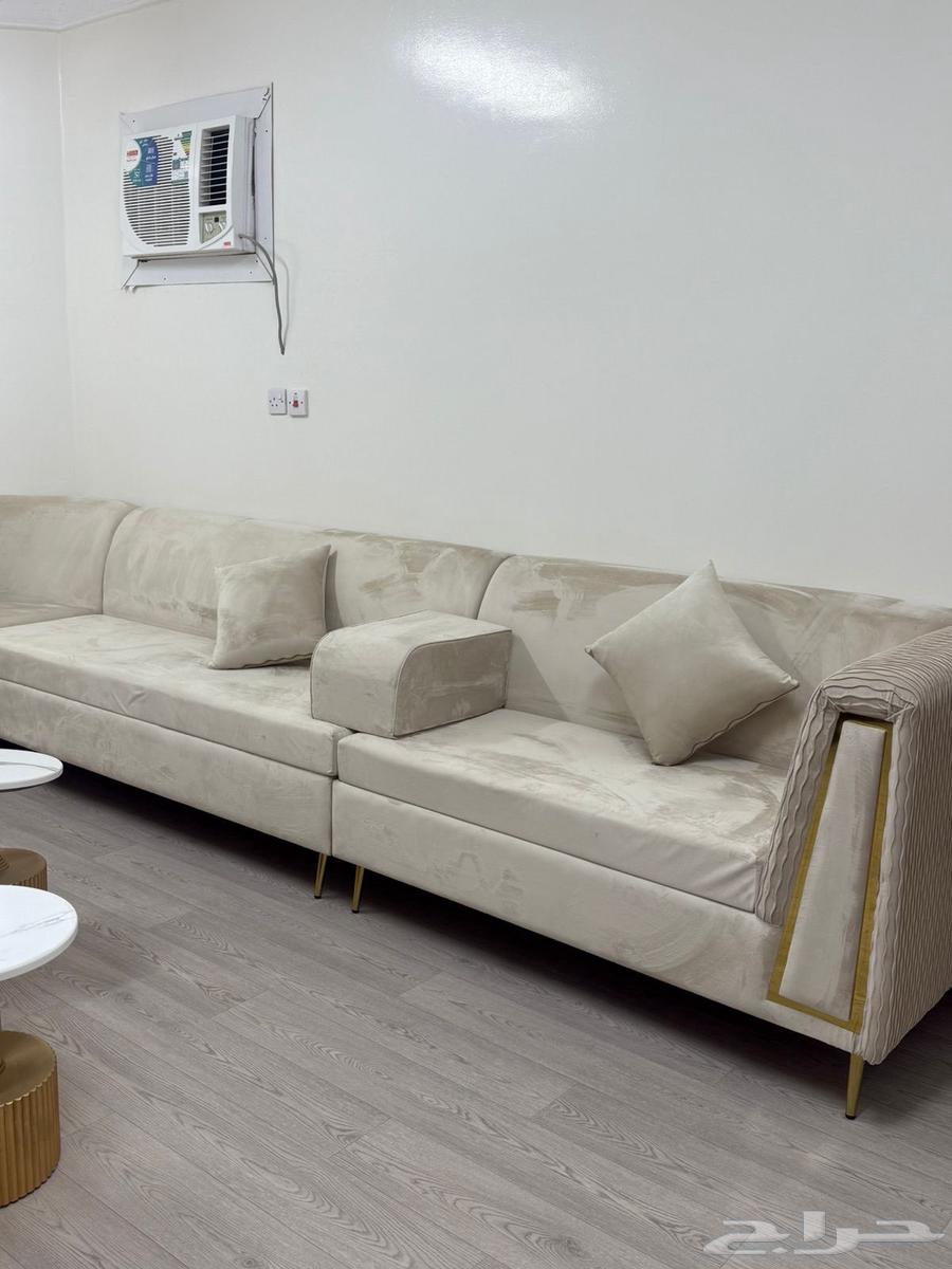 Sofa set with service tables and a curtain64544834622594113