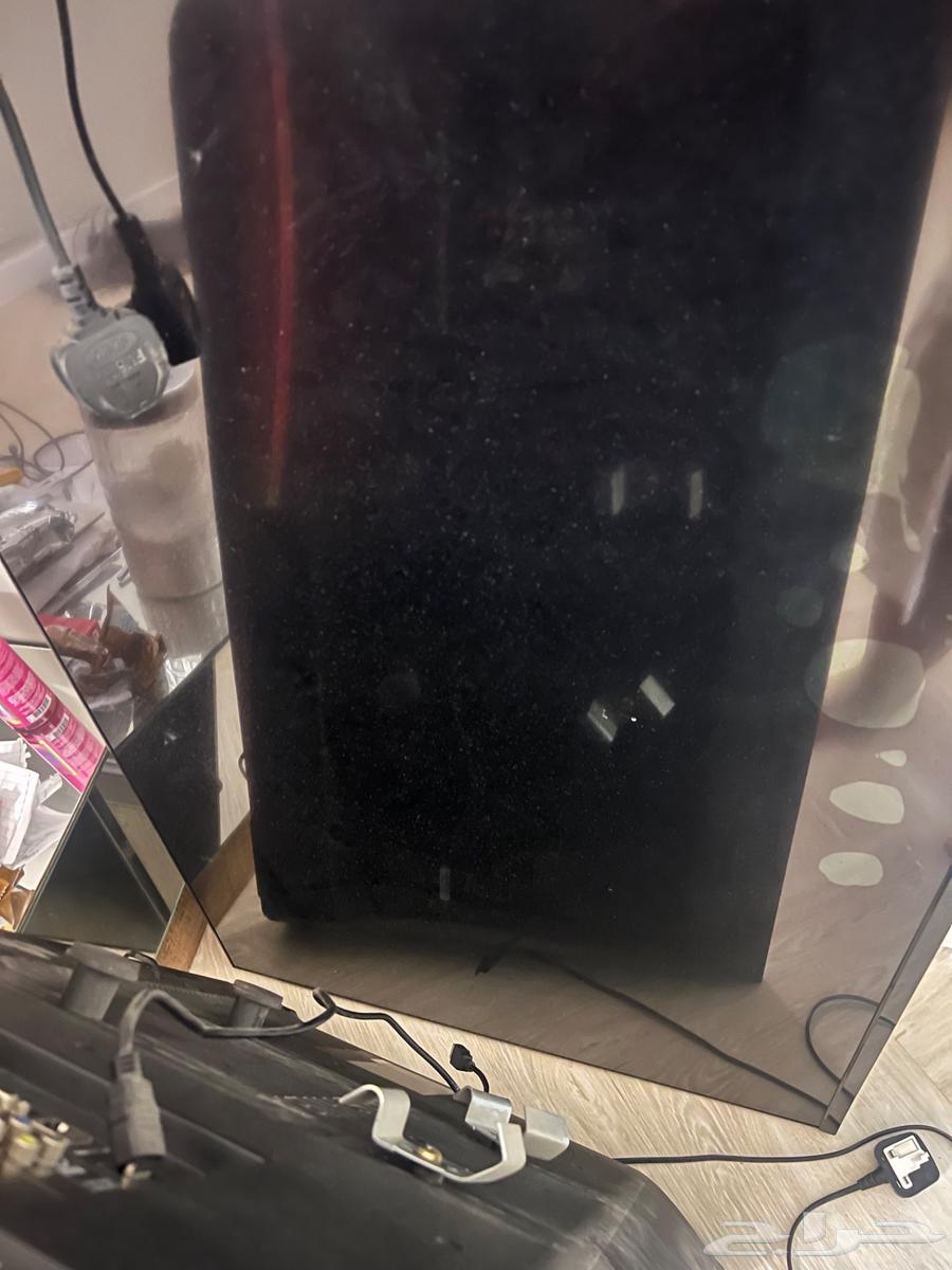 New 50-inch Dura screen with cracked display64545019526915110