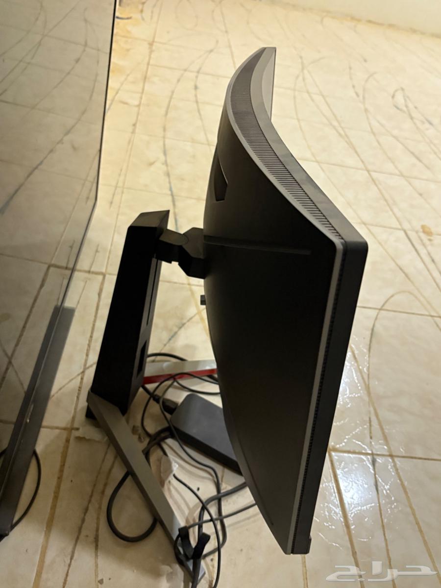 Screen for sale, very new, used for no more than 15 days64554202900866112