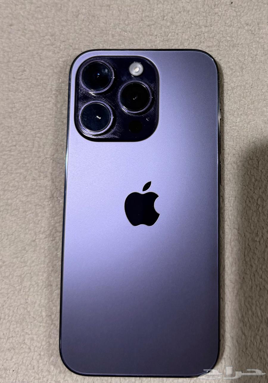 iPhone 14 Pro and Apple Watch Nike Series 464546498467329111