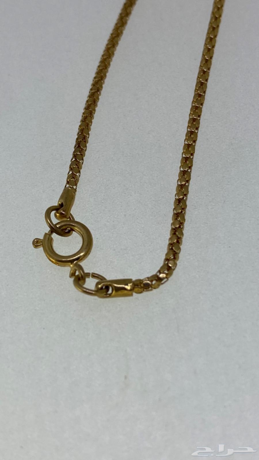 تعليقه على شكل كتاب لوضع الصور64517561808642112