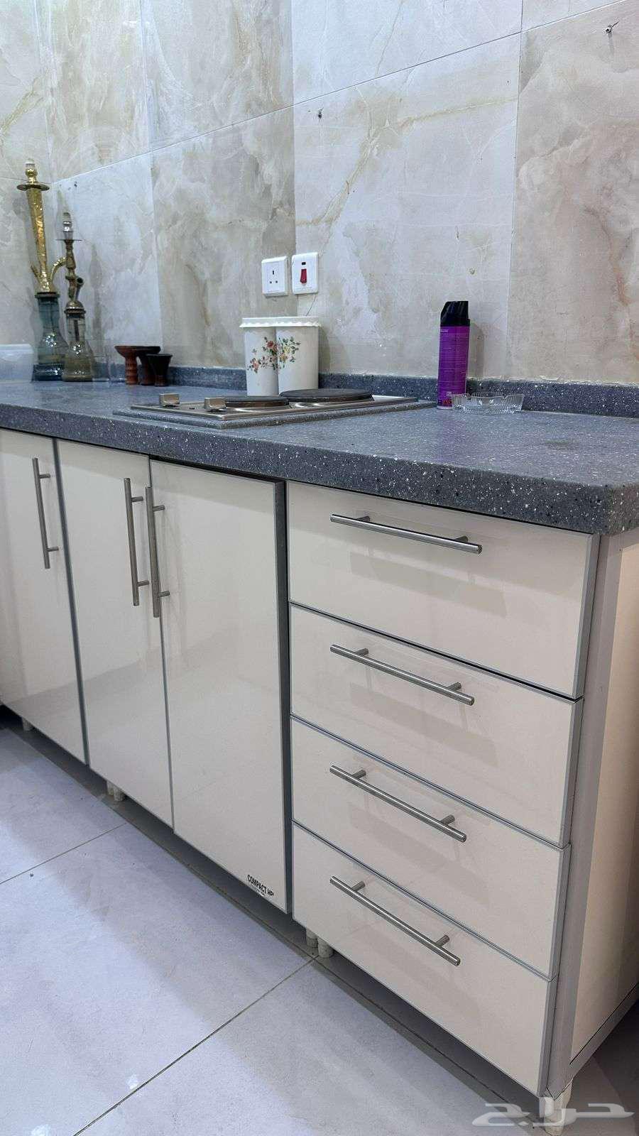 للبيع مطبخ   سطح موقد كهرابائي64547972684418113