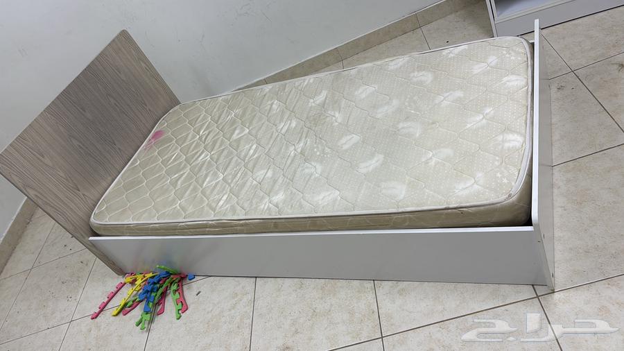 غرفة مفرد سرير و دولاب من هوم بوكس مع مرتبه64566258535809114