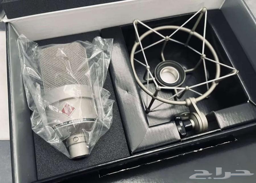 مايك نيومان Neumann TLM 103 شبه جديد64557628969346111