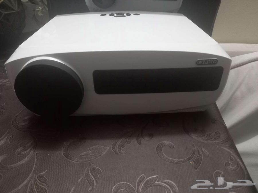 بروجيكتور فاخر شبه جديد مع رسيفر ذكي64546818421507111