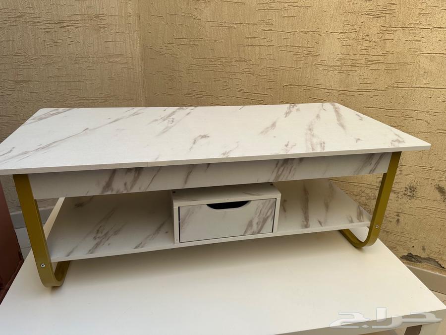 2 tables and a flawless sofa set64552076827011112