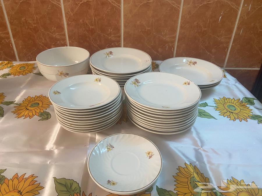 طقم صحون صناعة هنغارية64554118524547111