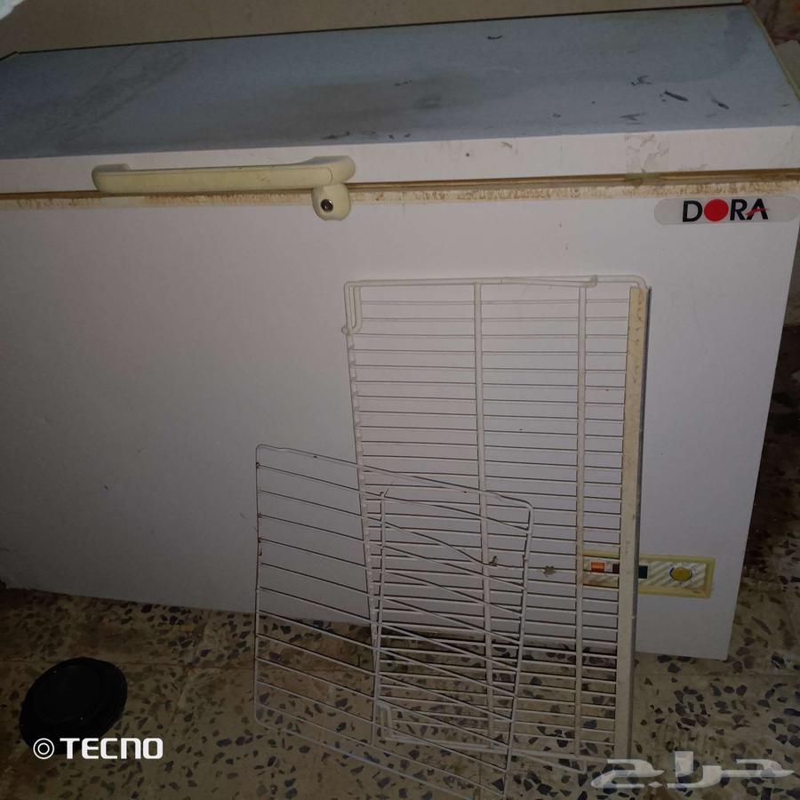 فريزر للبيع فيه شي بسيط خربان قطعة الغيار ب 35 تقريبا64544748852737112