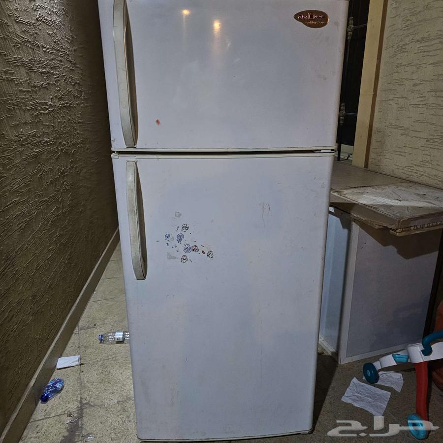 ثلاجه للبيع مستعمله64553949941890110