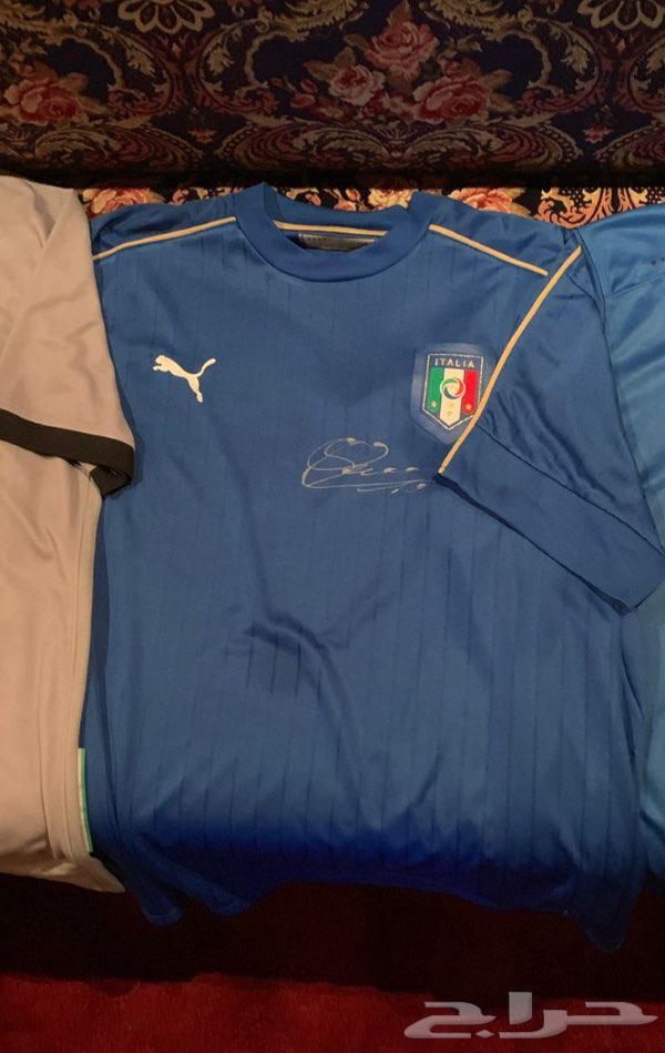 تيشيرت نادي تشيلسي وتيشيرت منتخب إيطاليا64554928334723110