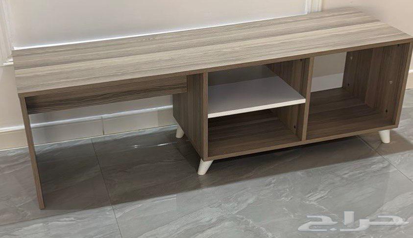 كنب 7 اشخاص مع طقم طاولات وسجاده وطاولة تلفزيون64548406416130111