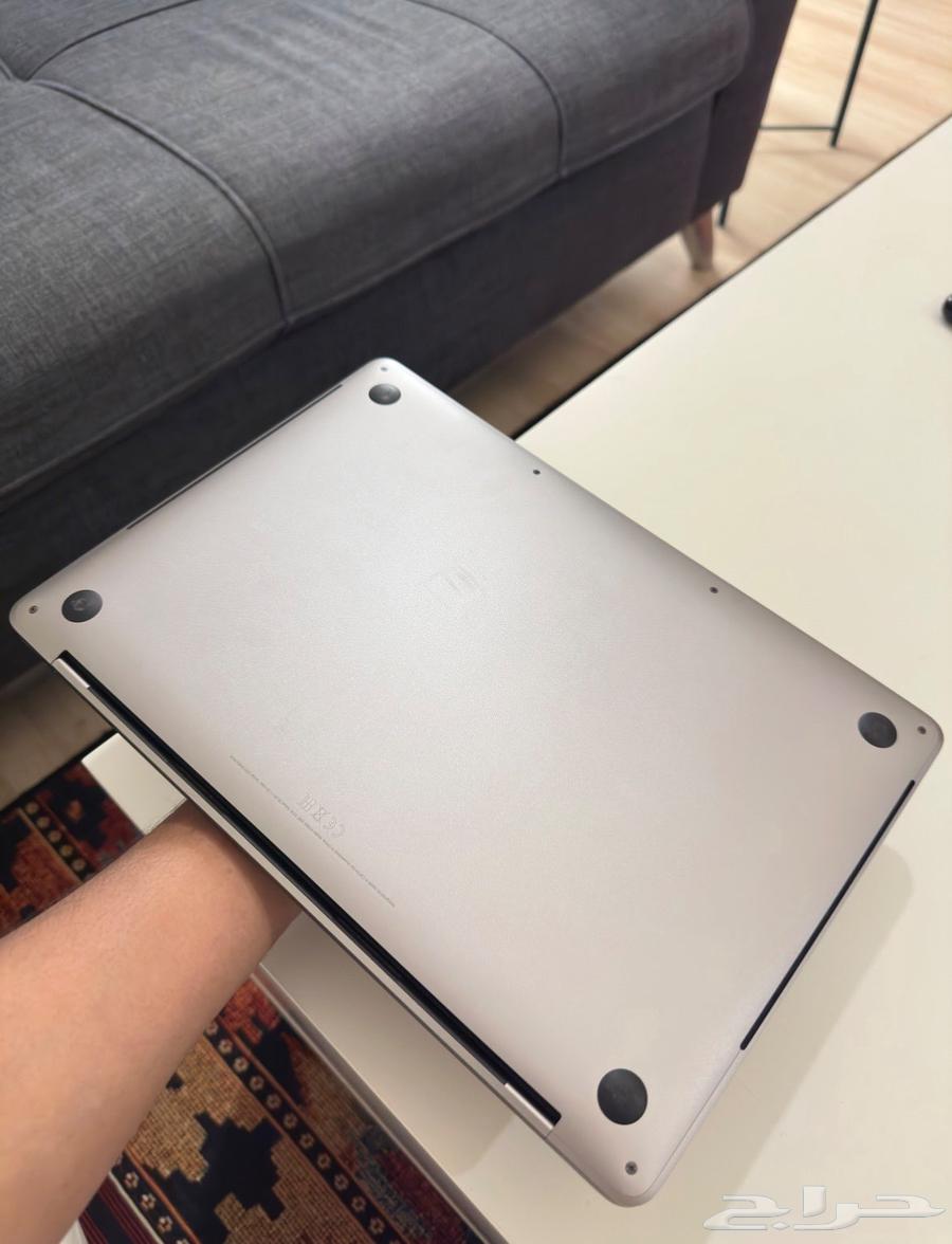 ماك بوك برو 2018 - 13 بوصة - 250GB64565772835715113